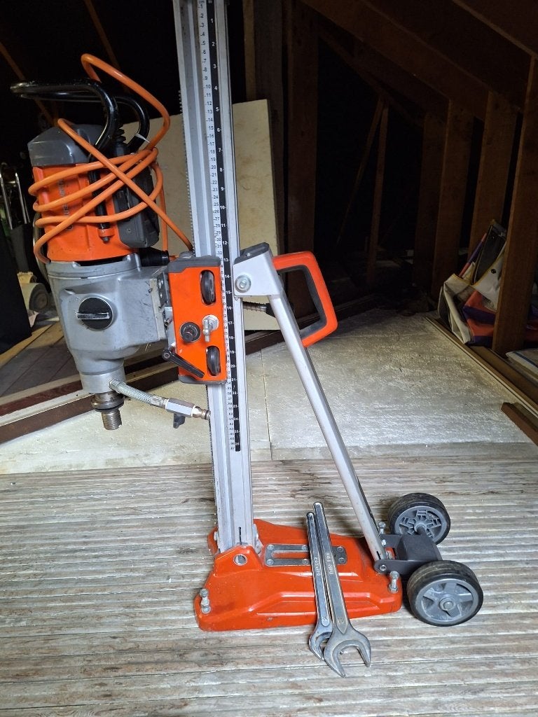 Betonboormachine met statief, merk Husqvarna, Motoren, Ophalen, Gebruikt