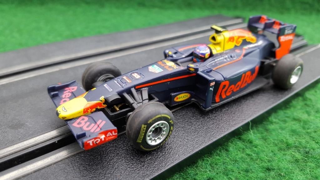 Carrera Go: Red Bull Racing Tag Heuer RB12 Max Verstappen, Électrique, Enlèvement ou Envoi, Carrera, Circuit