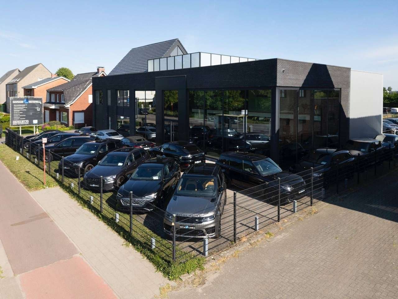 Porsche Macan e-Macan 100 kWh *MEMORY*KEYLESS*LUCHTVERING*A, Auto's, Zwart, 0 kg, Zwart, 5 deurs