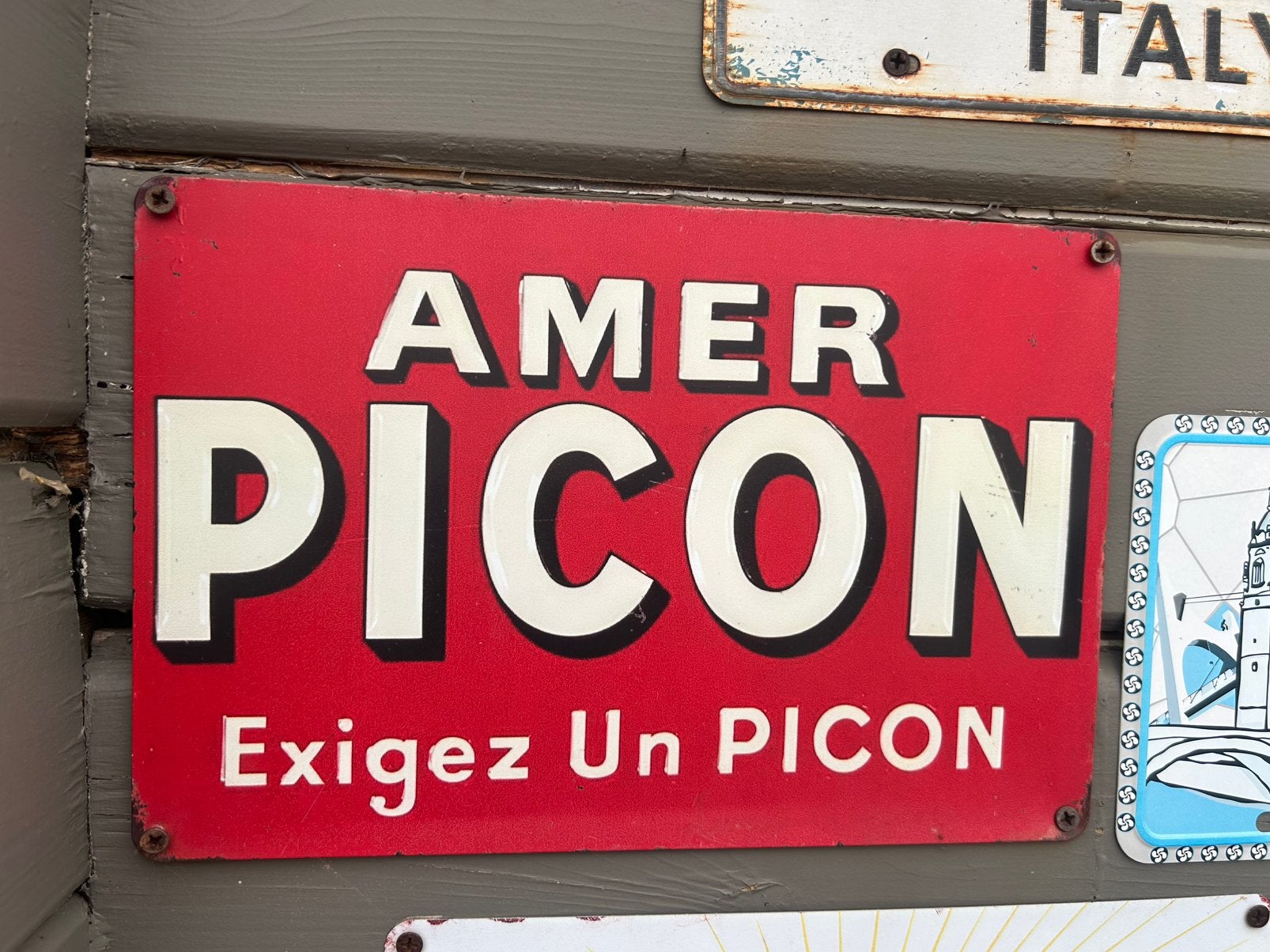 Reclamebord Picon, Enlèvement