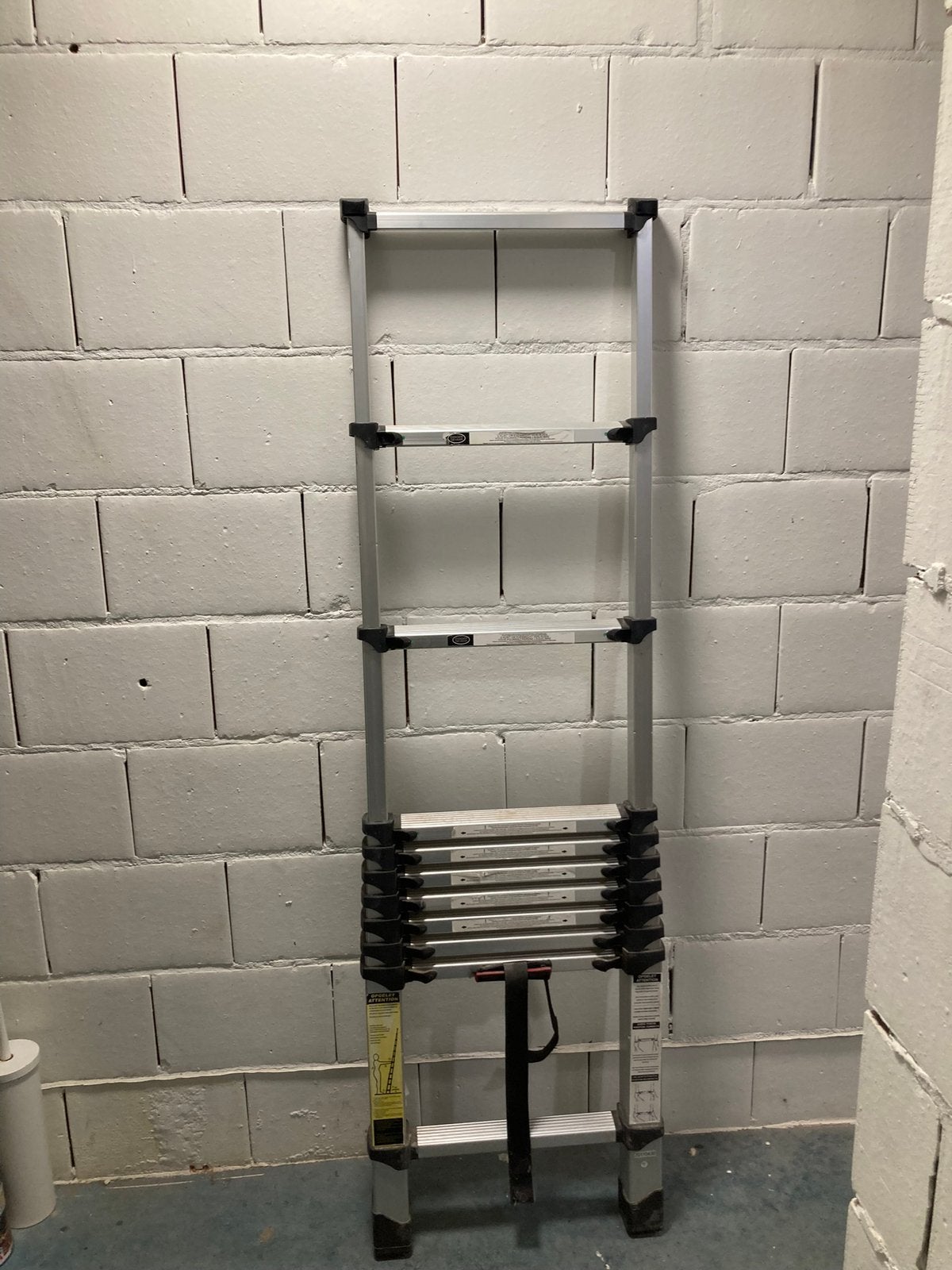 Uitschuifbare ladder, Doe-het-zelf en Bouw, Ophalen, Zo goed als nieuw, Ladder