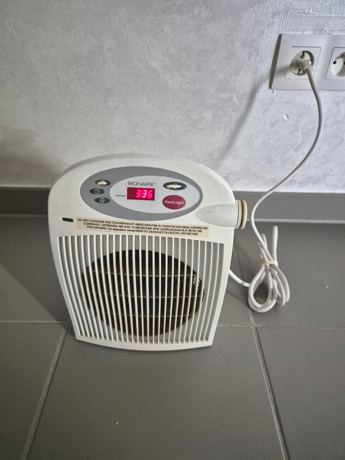Radiateur électrique HeatLogic 
• Affichage numérique :, Enlèvement ou Envoi, Comme neuf, Poêle