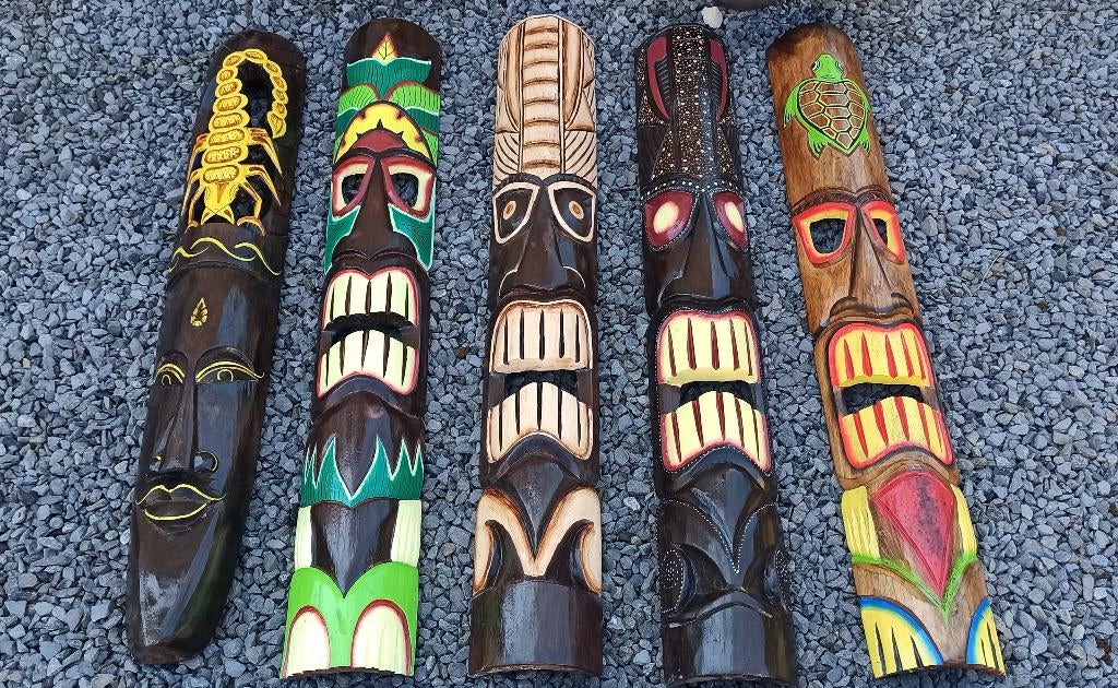 houten maskers indonesie, Ophalen