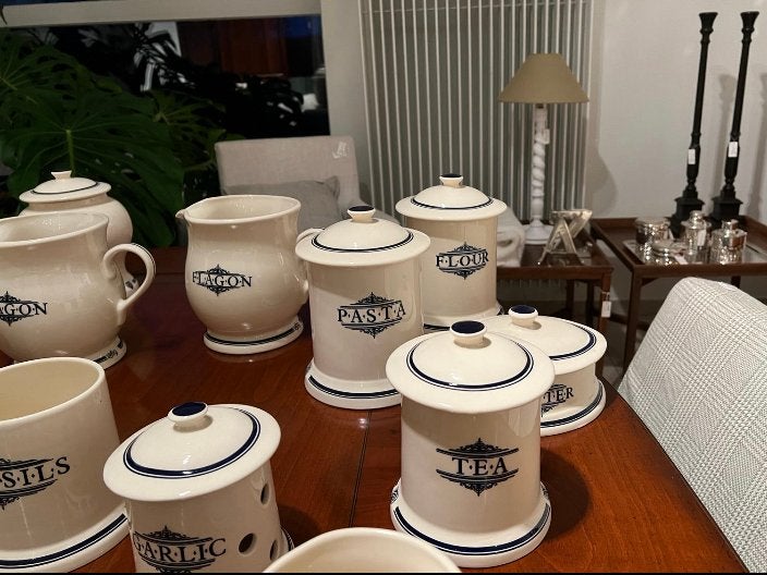 Mooie decoratieve voorraadpotten van Flamant € 225, Ophalen