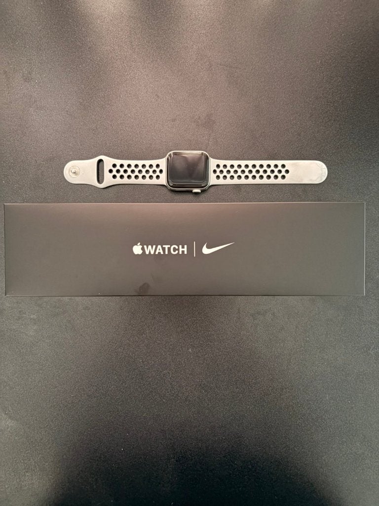 Apple Watch Nike SE 40mm, Bijoux, Sacs & Beauté, Étanche, Enlèvement ou Envoi, Apple Watch, IOS