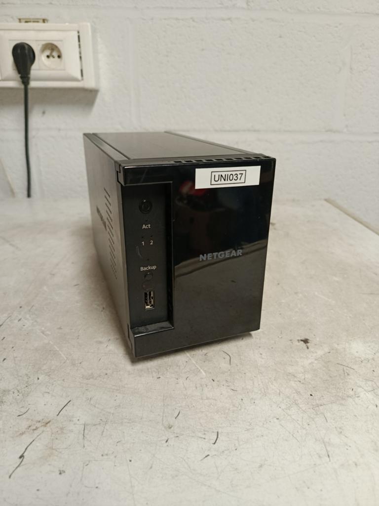 Kleine nas met 2 TB hdd, Ophalen