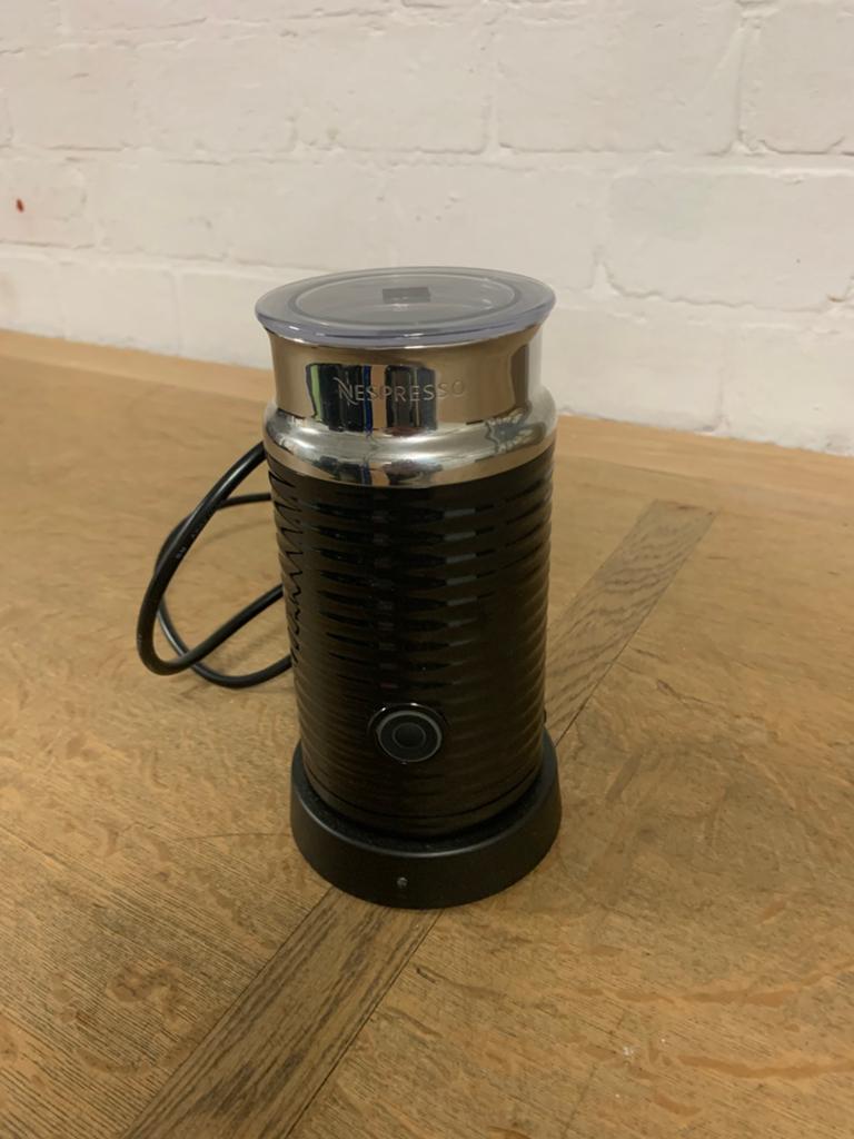 Melkopschuimer Nespresso, Ophalen, Zo goed als nieuw