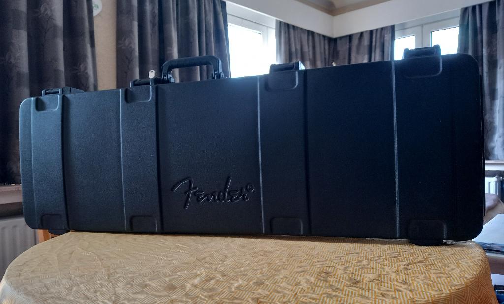 Fender Basgitaar Koffer, Muziek en Instrumenten, Ophalen, Gebruikt, Elektrische basgitaar, Flightcase