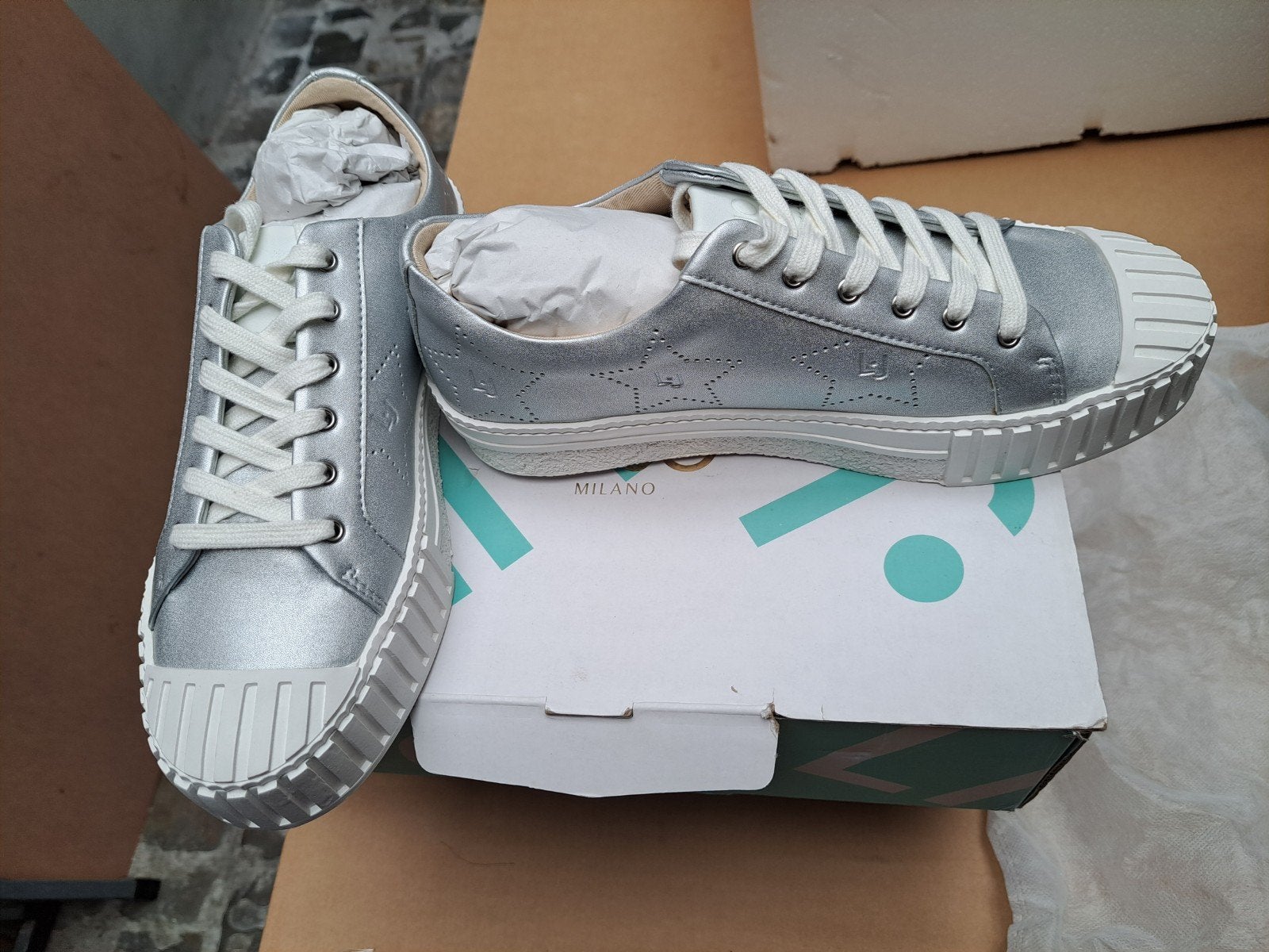 Espadrilles pour femmes LIU JO. Taille 39. Nouveau. Tél : 04, Neuf, Gris, Liu Jo, Chaussures de sports