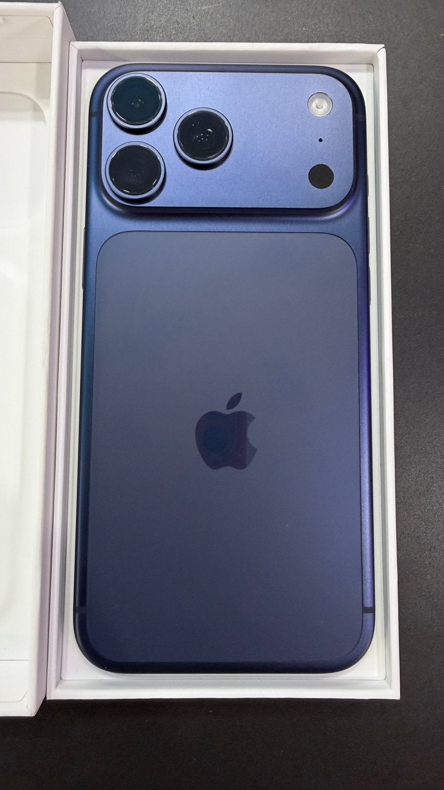 VERKOCHT - Iphone 17 Pro Max 256GB Nieuw met 2 jaar Garantie, Telecommunicatie, Blauw, Nieuw, Ophalen, 256 GB