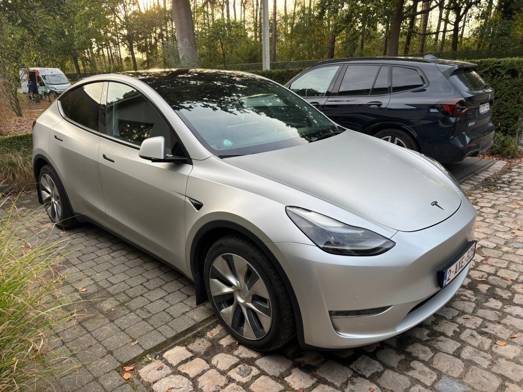 Tesla Model Y Long Range AWD 2021 - TVA Déductible - 1e prop, Autos, 378 kW, Argent ou Gris, Achat, Euro 6