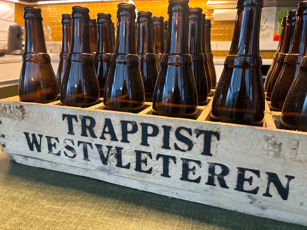 Authentieke houten krat Trappist Westvleteren met 24 flesjes, Ophalen, Gebruikt, Flesje(s), Overige merken