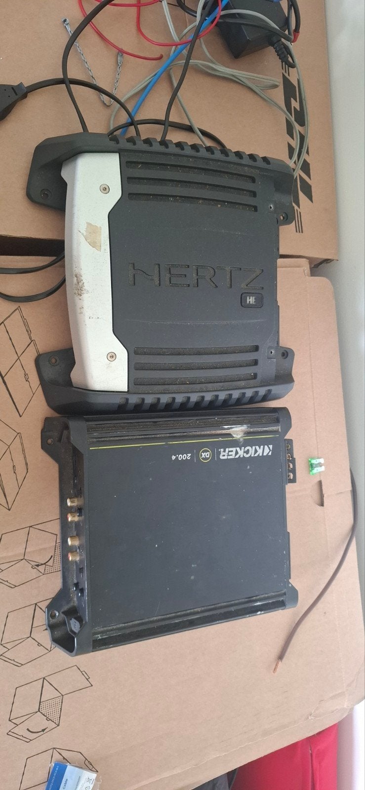 versterkers subwoofer, Auto diversen, Ophalen of Verzenden
