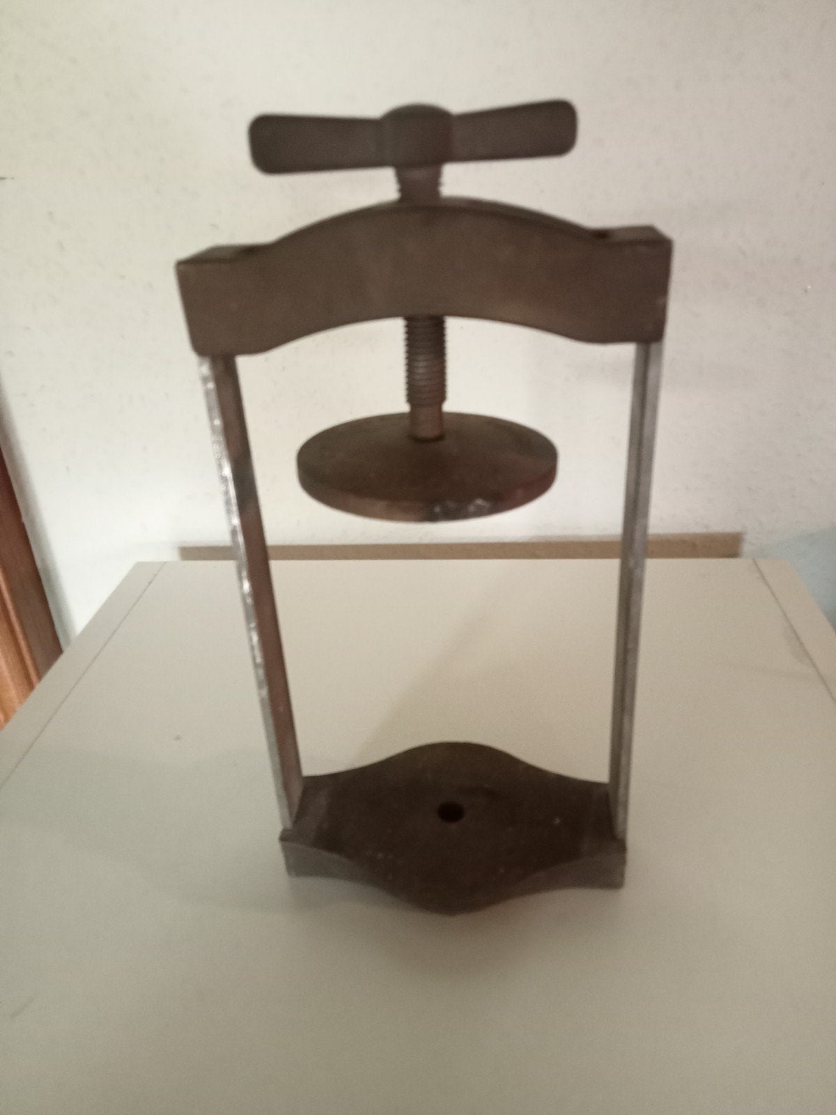 Ancienne presse manuelle à vis en fonte, Enlèvement ou Envoi