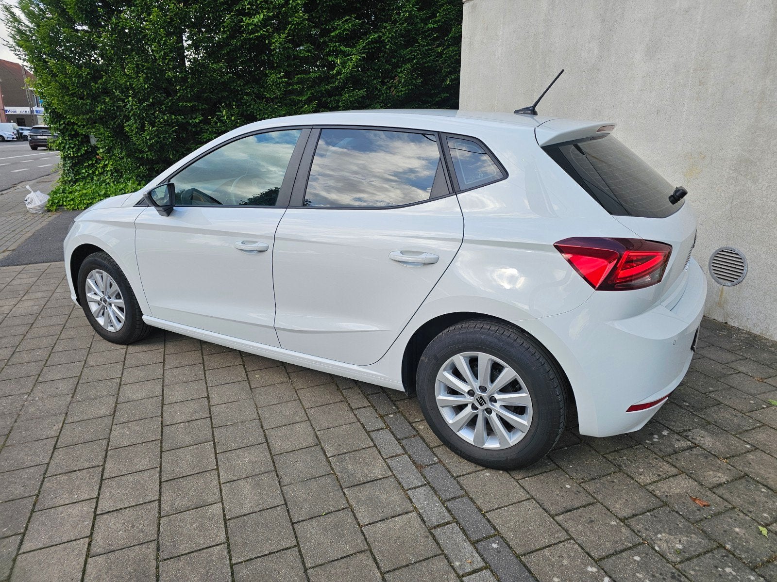 Seat ibiza style tsi, Voorwielaandrijving, https://public.car-pass.be/vhr/11ddc643-8e2e-47f1-8915-c9831c34a9e0, Multifunctioneel stuurwiel