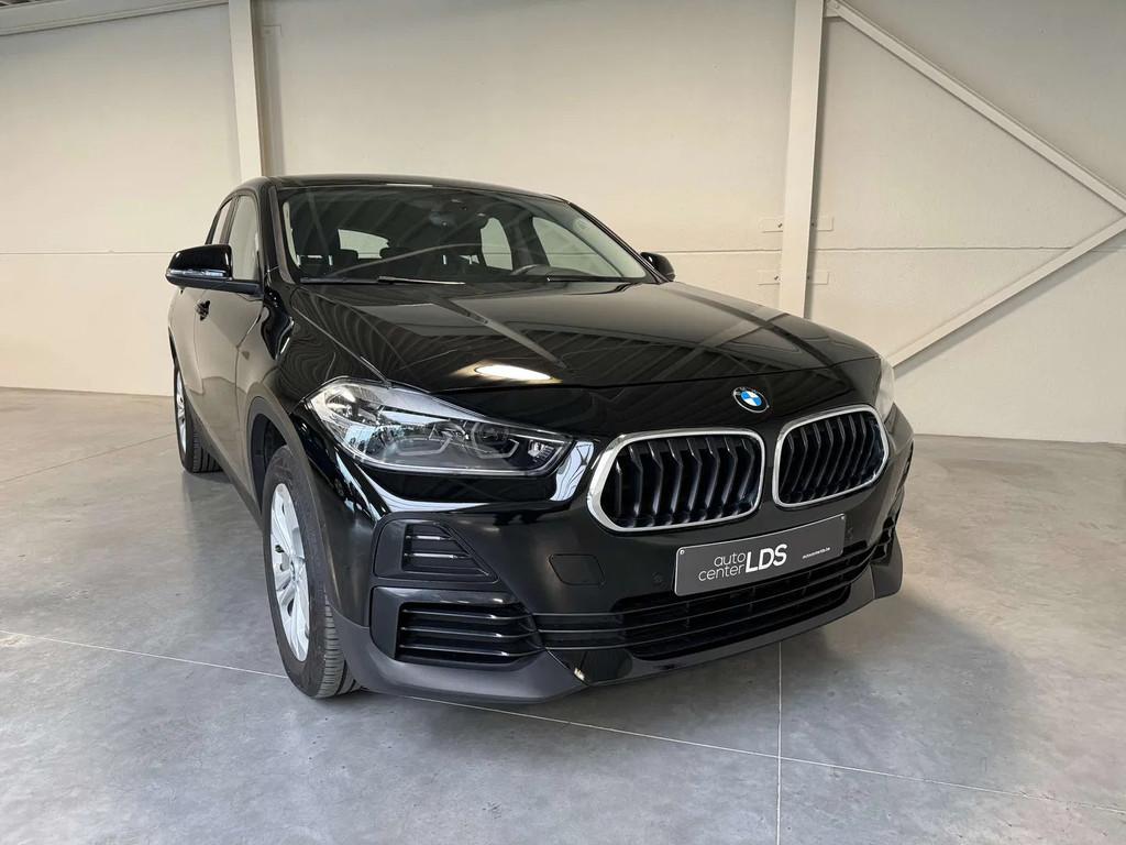 BMW X2 1.5iA xDrive25e PHEV - LED - NAVI - (bj 2020), Auto's, Automaat, Gebruikt, 1820 kg, Zwart