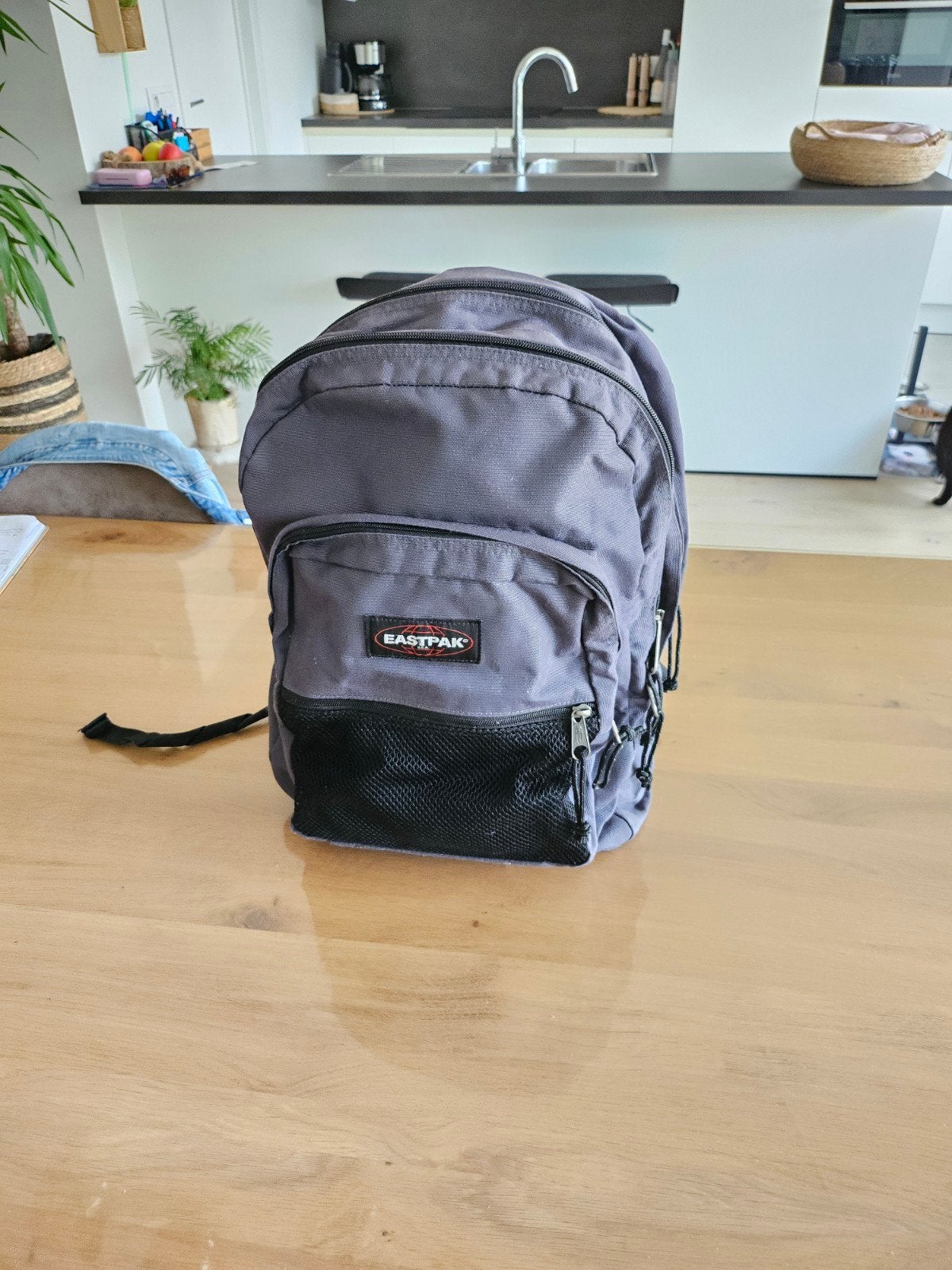 Rugzak Eastpak, Ophalen, Gebruikt, Grijs, Rugtas