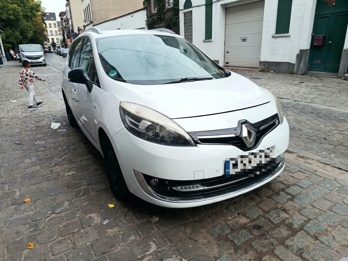 Renault Scenic 2014 1.2 essence Bose édition, Autos, Euro 5, Achat, Cruise Control, Noir