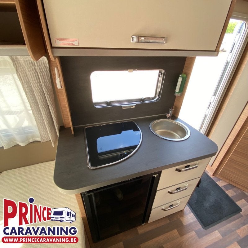 Weinsberg CaraOne 390 QD Hot Edition - Prince Caravaning, Caravanes & Camping, Grand lit, Entreprise, Porte-vélos, 1000 - 1250 kg