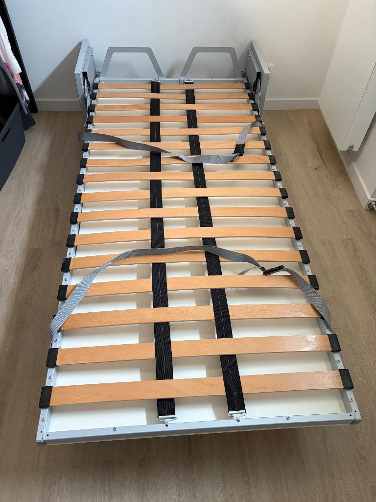 Opklapbed Boone Cubed, Huis en Inrichting, Slaapkamer | Bedden, Ophalen, Overige materialen, 90 cm, Eenpersoons