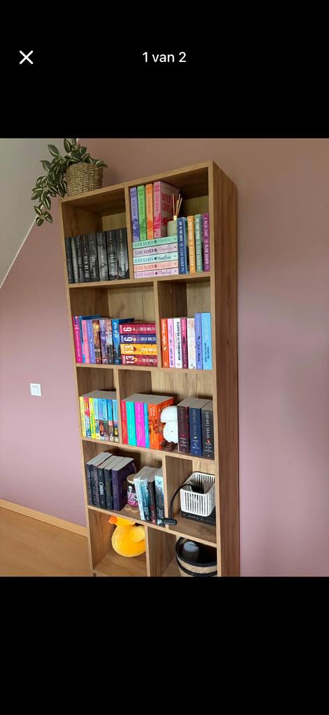 Moderne boekenkast, Ophalen, Zo goed als nieuw