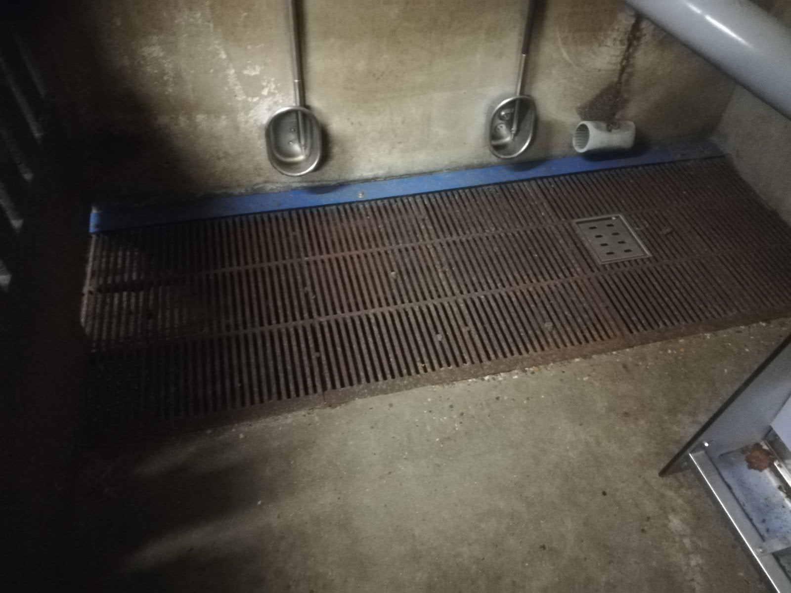 biggen stal materialen. enz, Zakelijke goederen, Ophalen