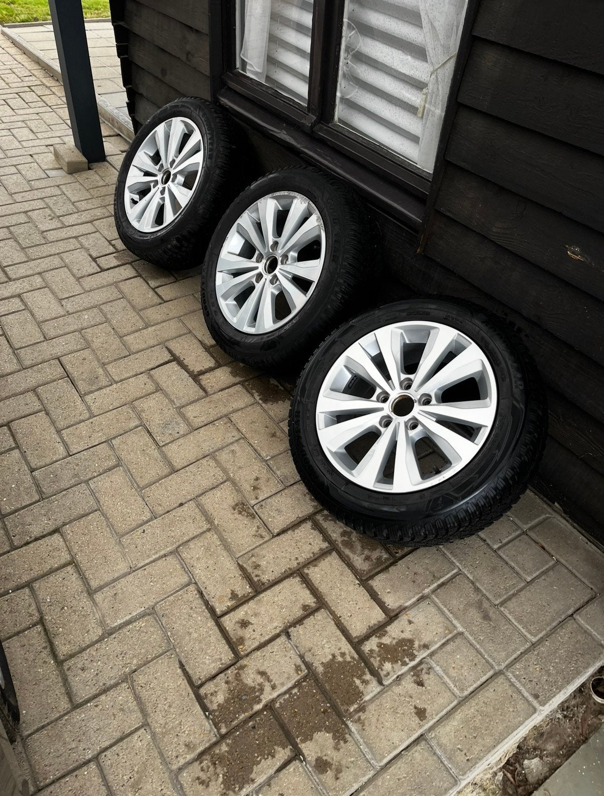 Winterbanden 205/55 R16 met originele Volkswagen velgen, Auto-onderdelen, Ophalen, Gebruikt, 16 inch, Band(en)