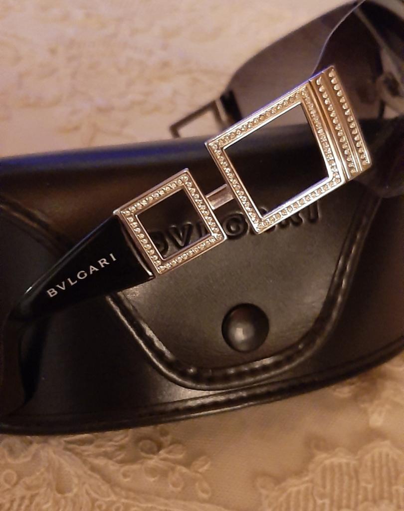 Vintage zonnebril Bvlgari, Handtassen en Accessoires, Zonnebrillen en Brillen | Dames, Ophalen, Zwart, Zonnebril