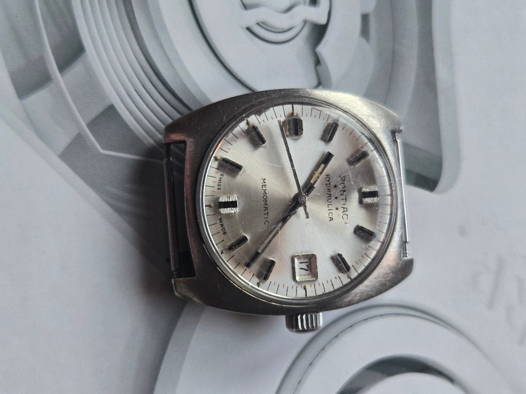 Oude Horloge, Ophalen
