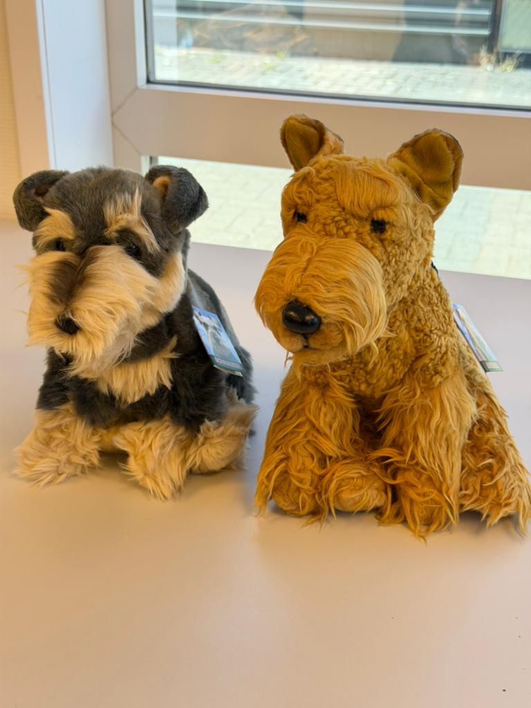 2x Faithful Knuffelhond Schnauzer Airedale knuffel honden, Kinderen en Baby's, Speelgoed | Knuffels en Pluche, Nieuw, Met label