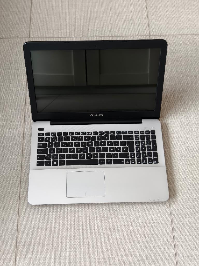 Asus ( i5 / 6 GB / 240 GB SSD  ) + Office 2024, Computers en Software, 2 tot 3 Ghz, 15 inch, ASUS, Ophalen of Verzenden