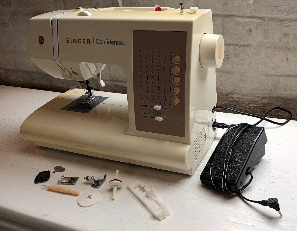 Singer Confidence 7463 naaimachine, Enlèvement, Utilisé, Machine à coudre, Singer