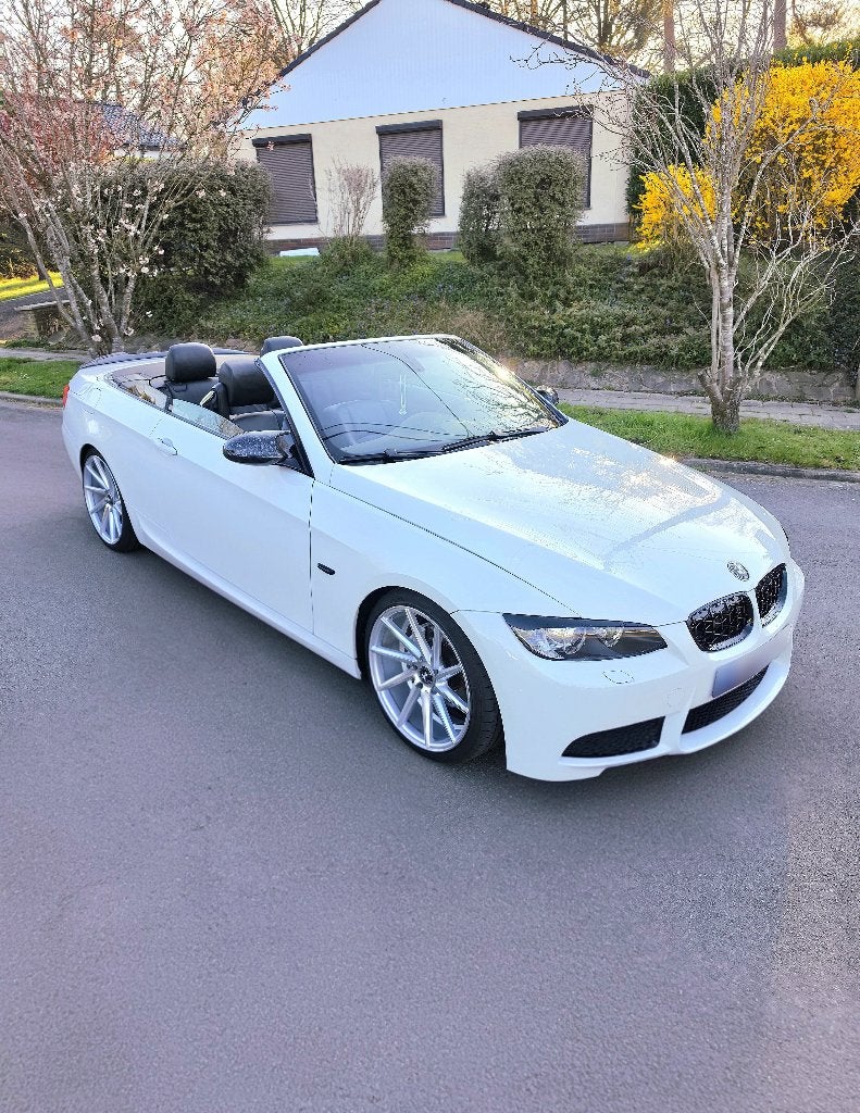 Bmw Série 3 E93 Cabriolet Pack M 320 D Prête A Immatriculer, Autos, BMW, 140 g/km, 4 portes, Cabriolet, Boîte manuelle