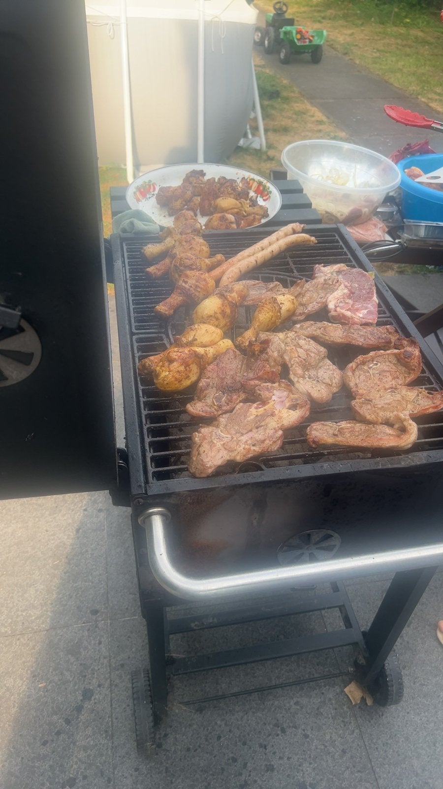 Barbeque set, Tuin en Terras, Houtskoolbarbecues, Ophalen, Gebruikt, Met accessoires