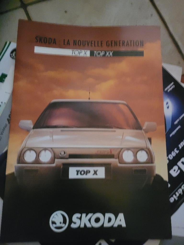 Officiële catalogus van Škoda Favorit Top X/XX (dealer), Boeken, Auto's | Folders en Tijdschriften, Zo goed als nieuw, Ophalen