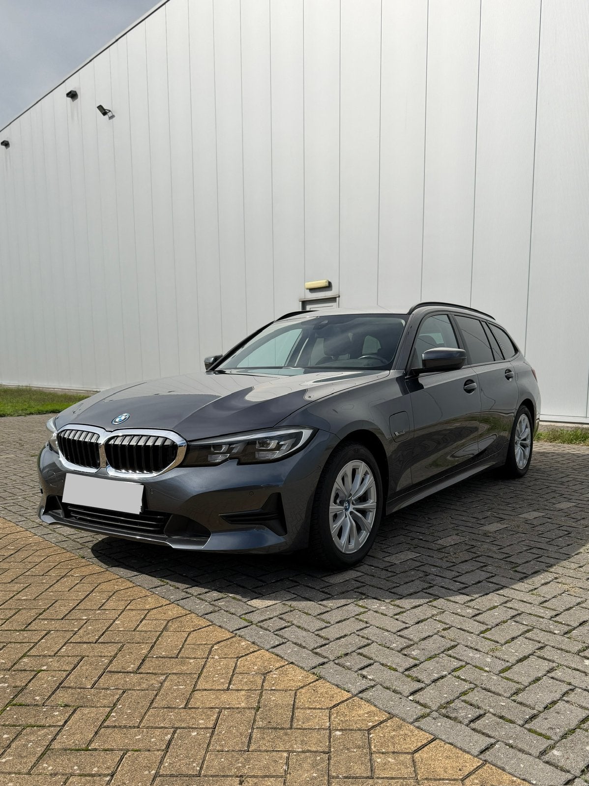 BMW 320e Touring, Argent ou Gris, Achat, Euro 6, Entreprise