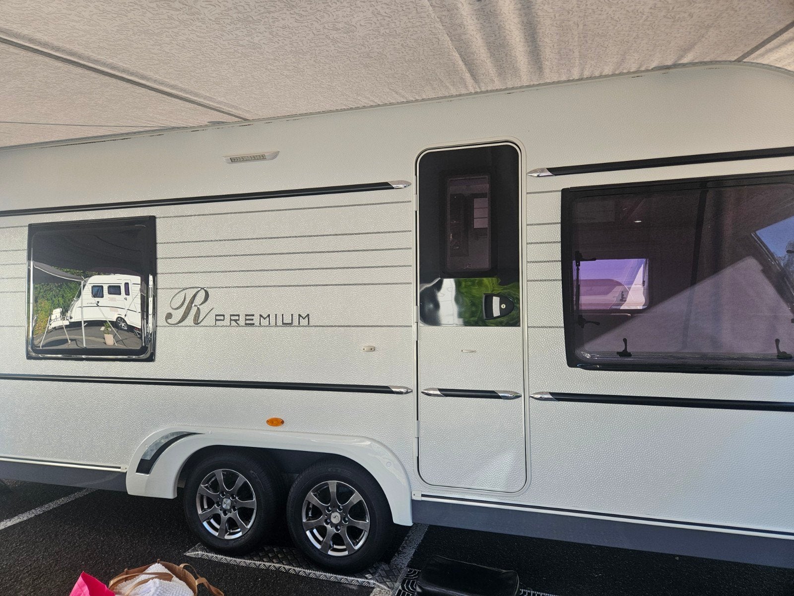 caravelaire prenium 570, Caravanes & Camping, Particulier, Douche