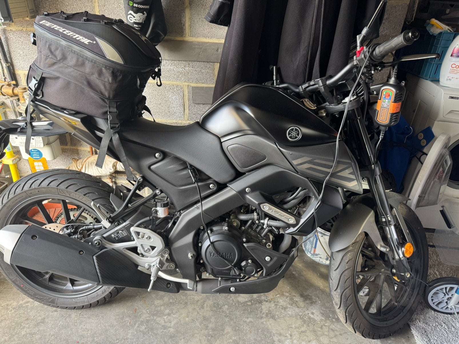Yamaha naked bike, Enlèvement, Utilisé