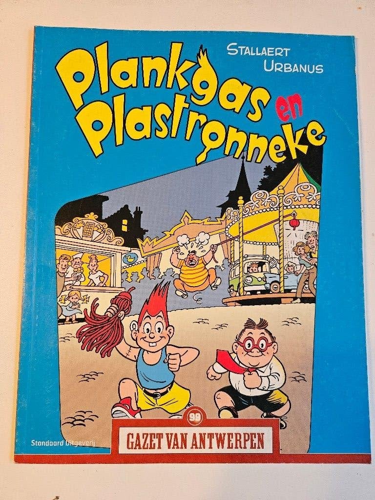 Plankgas en plastronneke, Ophalen of Verzenden, Gelezen