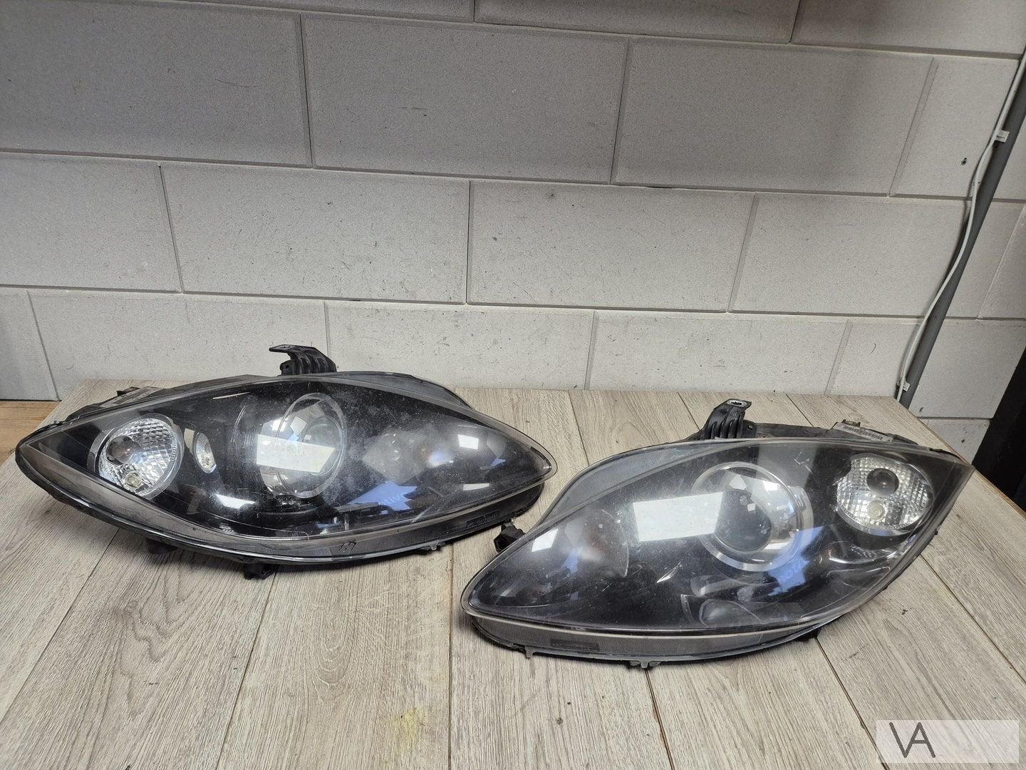 Seat Leon 1p / Altea koplamp XENON links 2005 - 2013 €250, Autos : Pièces & Accessoires, Éclairage, -, Utilisé, -, Seat