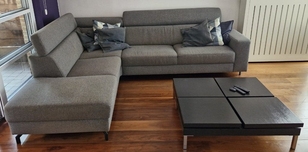 Compleet salon (tafel, hoekbank, chaise longue), Ophalen, Gebruikt