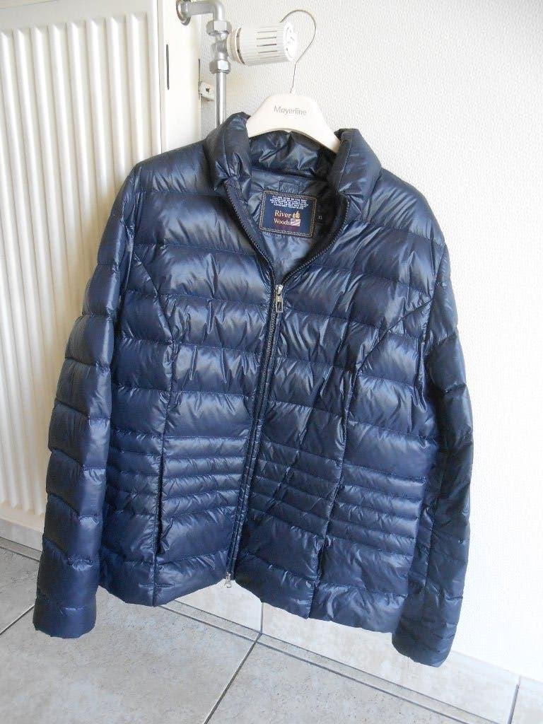Veste bleu foncé pour femme River Wood taille 42, Vêtements | Femmes, Taille 42/44 (L), River Woods, Comme neuf, Enlèvement