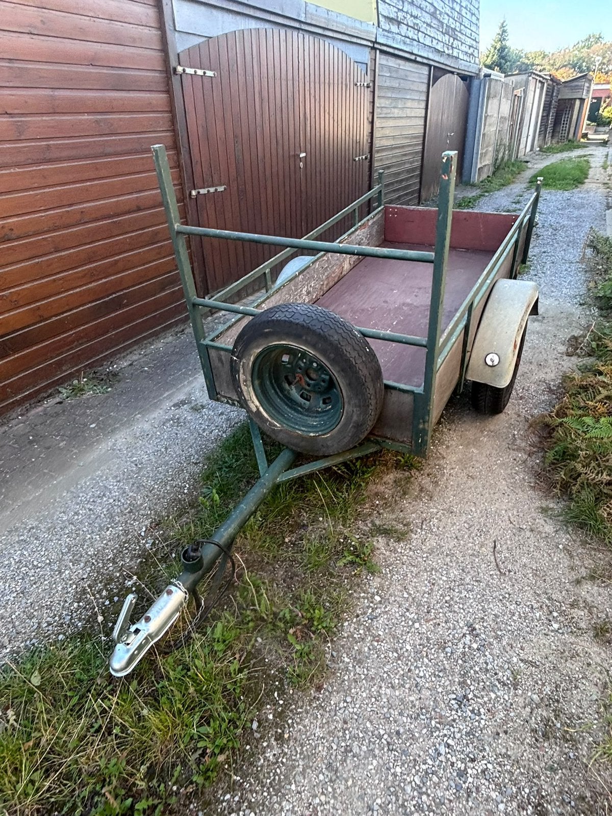 Aanhangwagen, Enlèvement, Utilisé