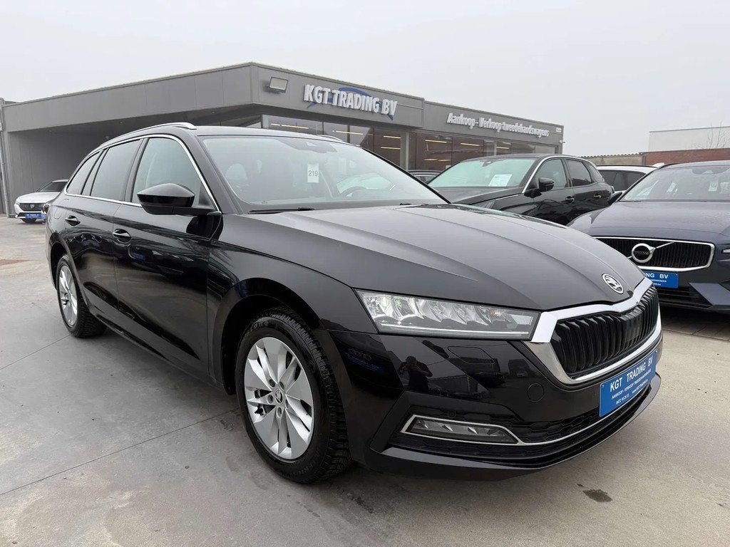 Skoda Octavia 1.0 TSI FULL LED NAVI CARPLAY DAB ADAPTIEVE CR, Auto's, Stof, Gebruikt, Bedrijf, 5 deurs