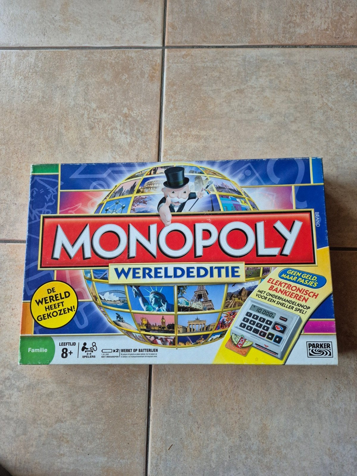 Monopoly wereldeditie parker, Vijf spelers of meer, Ophalen, Zo goed als nieuw, Parker