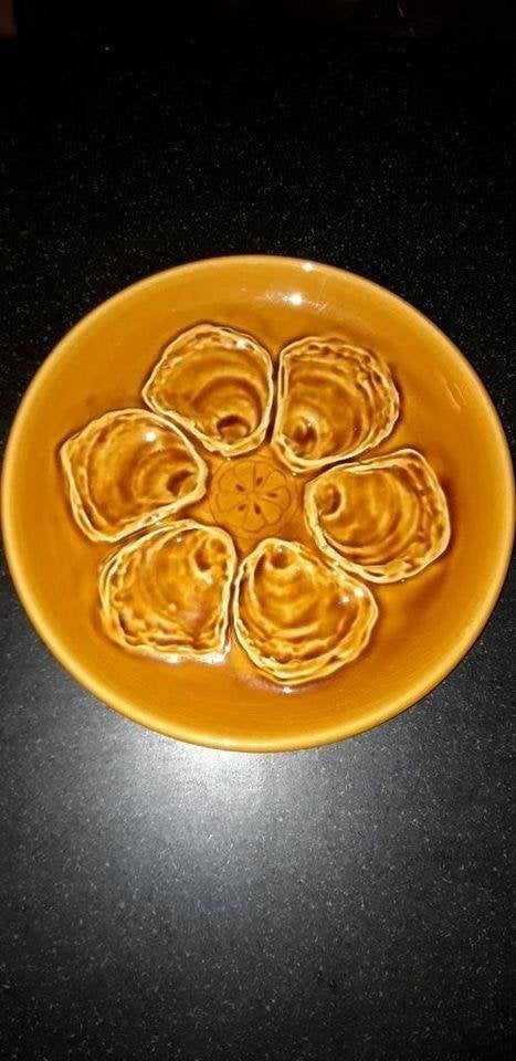 Set de 6 assiettes à huîtres en forme de barbotine St Amand, Antiquités & Art, Enlèvement ou Envoi