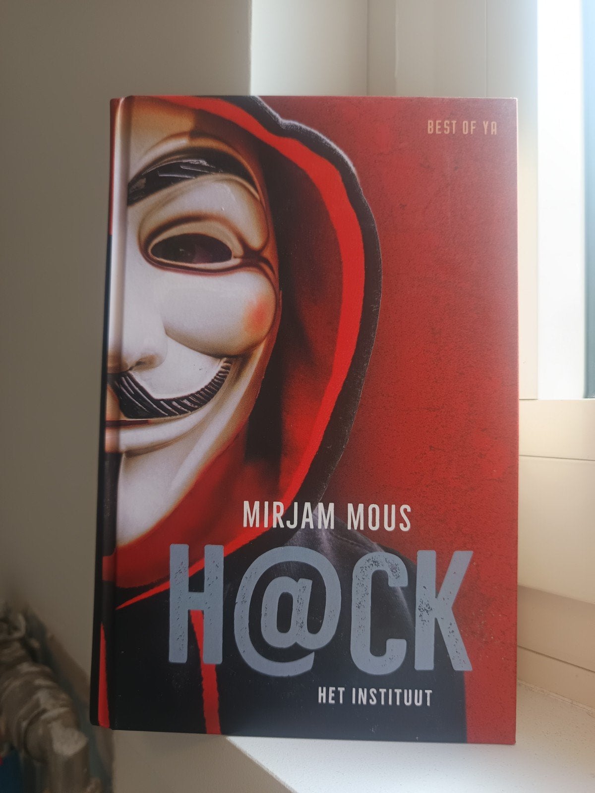 Mirjam Mous - Het instituut, Boeken, Ophalen, Mirjam Mous