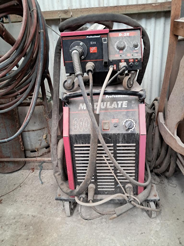 POSTE À SOUDER, SEMI AUTOMATIQUE, Bricolage & Construction, Outillage | Soudeuses, Enlèvement, Comme neuf