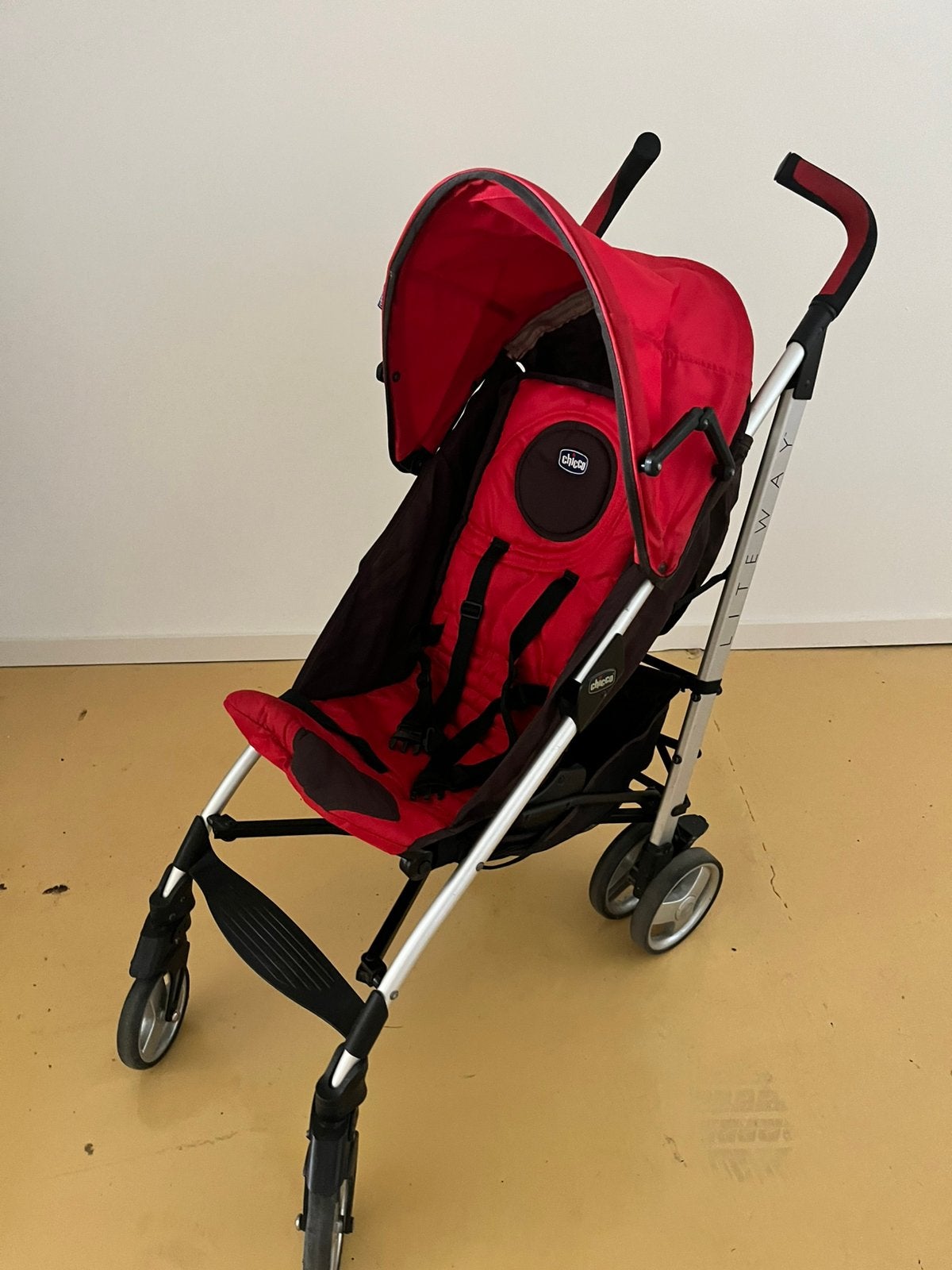 Chicco Liteway buggy rood – lichte plooibuggy, Ophalen, Gebruikt