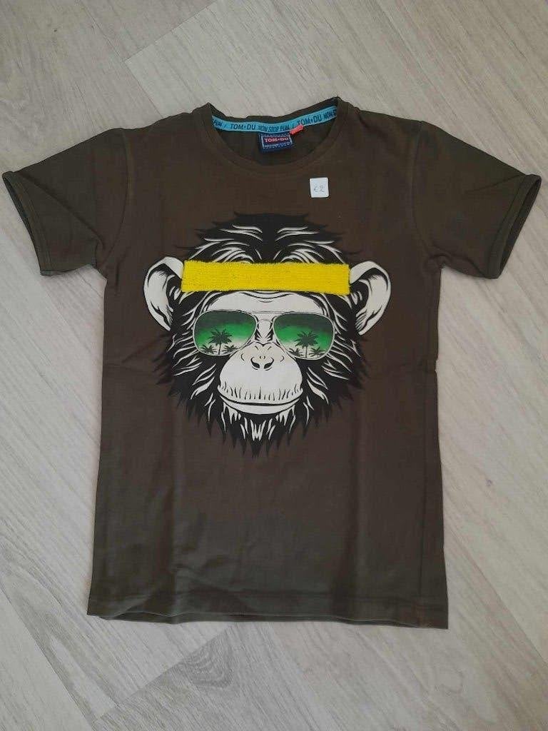 T-shirt met aap Tom-Du maat 116/122, Enfants & Bébés, Garçon, Enlèvement ou Envoi, Chemise ou À manches longues, Utilisé